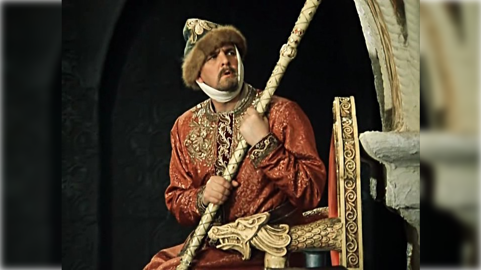 Кадр фильма «Иван Васильевич меняет профессию» / kino-teatr.ru