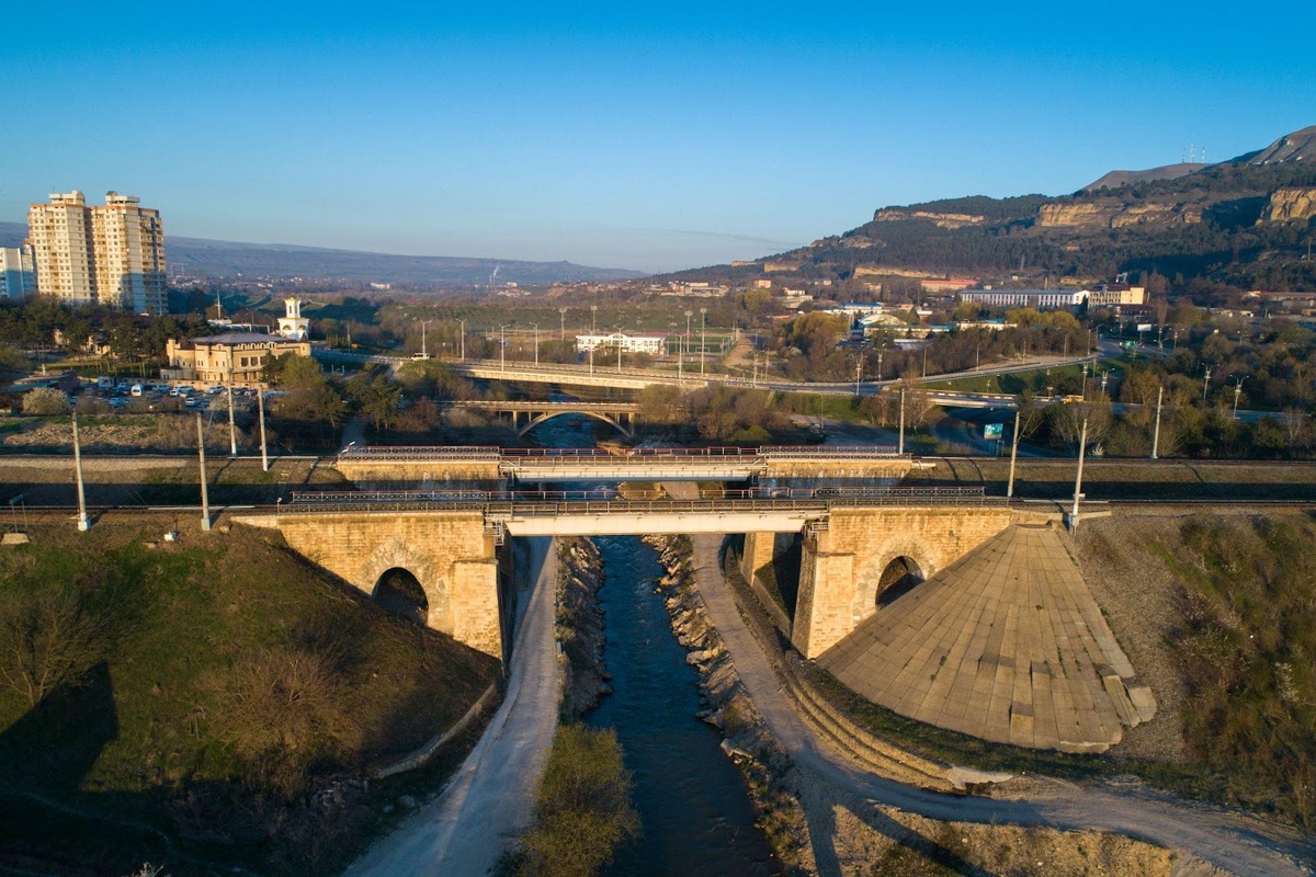 Железнодорожный мост через реку Подкумок