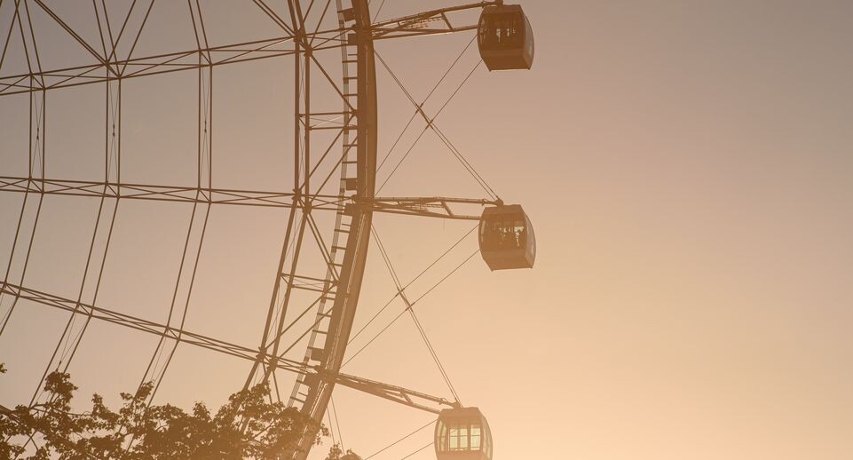    Летние виды колеса обозрения «Солнце Москвы» / Медиасток.рф