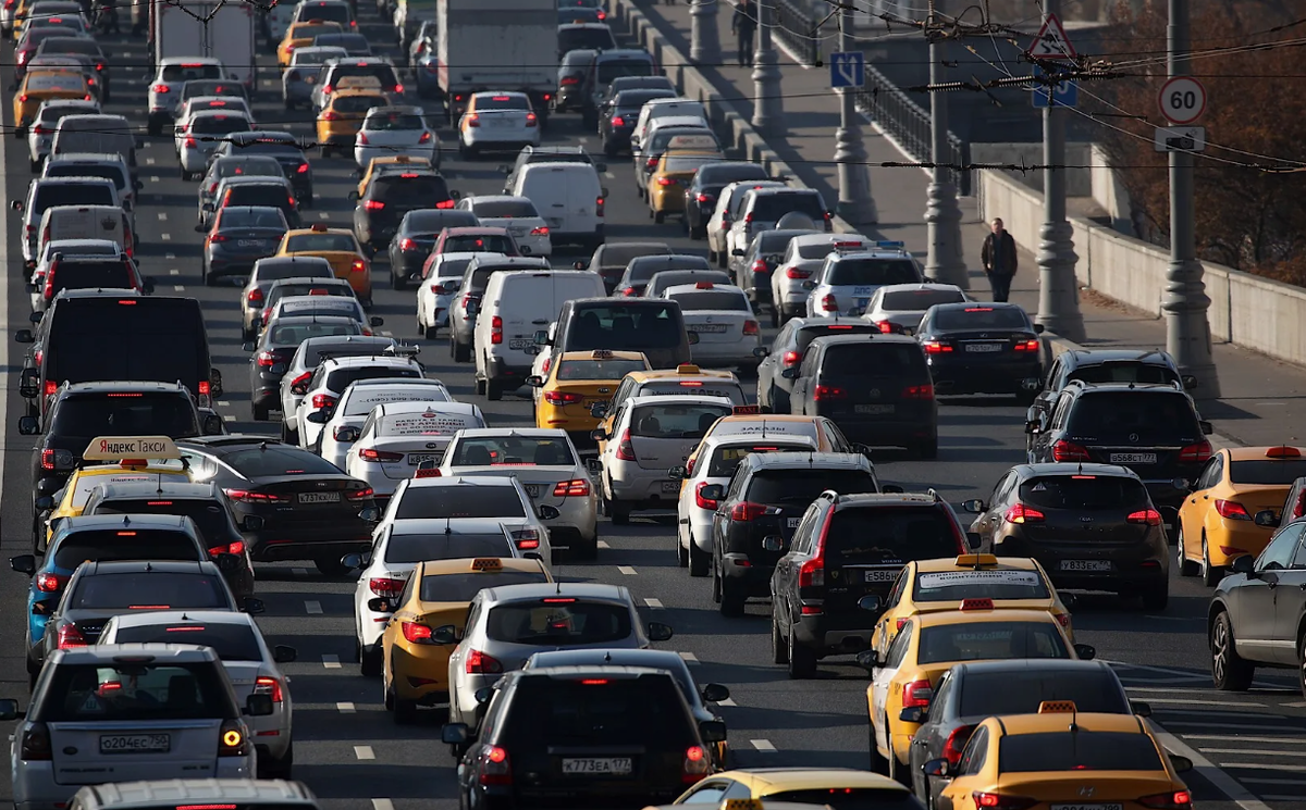 Ежедневные пробки и поездки на небольшие расстояния вредят вашему мотору (фото взято с сервиса Яндекс.Картинки)