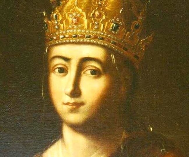 Евдокия Лопухина, последняя русская царица. От нее отвернулся супруг, Петр I, но она нашла свою любовь в монастыре