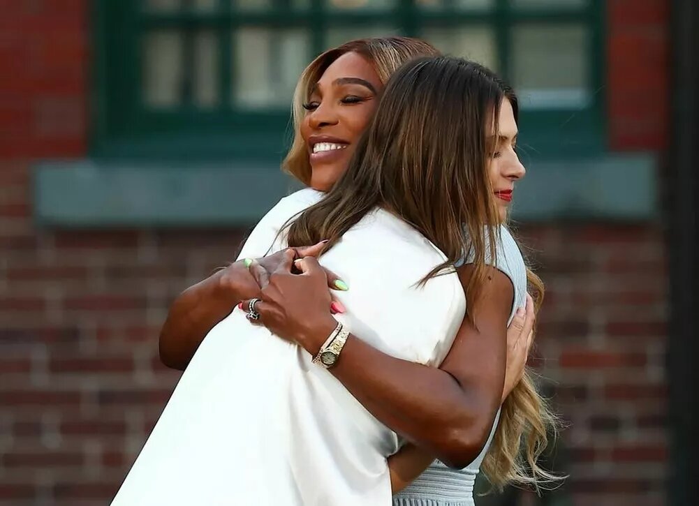    Мария Шарапова и Серена Уильямс встретились в Зале теннисной славы