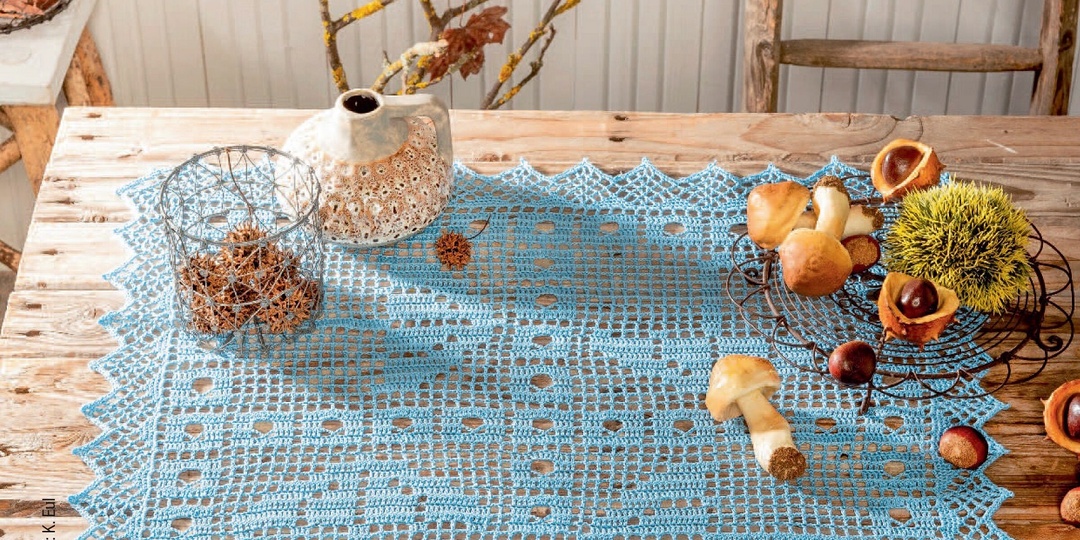 Салфетки крючком в технике филейного вязания на осеннюю тематику (фото и схемы с описанием прилагаю)