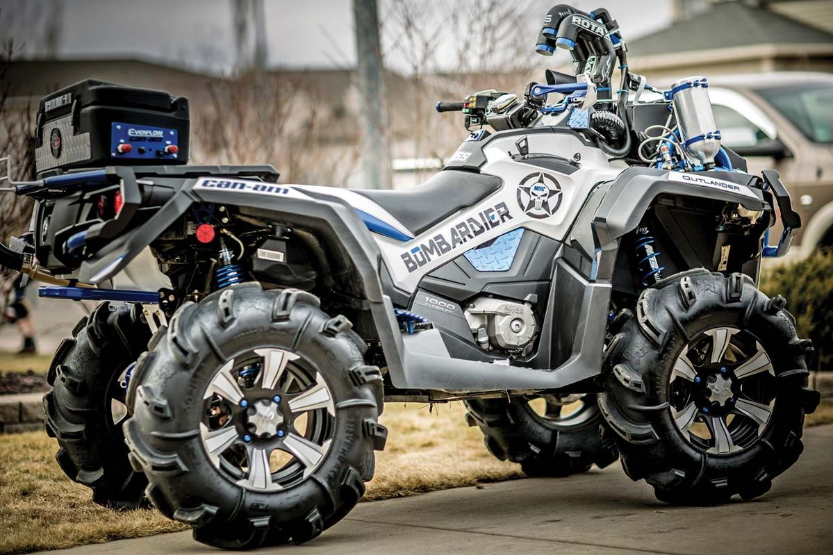 Лучший квадроцикл для Mud Riding всегда будет только с бензиновым мотором. Фото из открытых источников