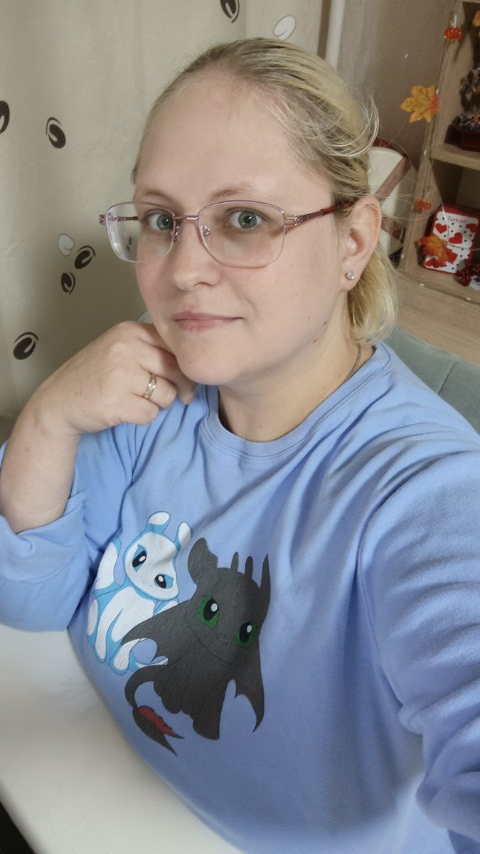 Я в теплой пижамке, которая меня сильно спасает