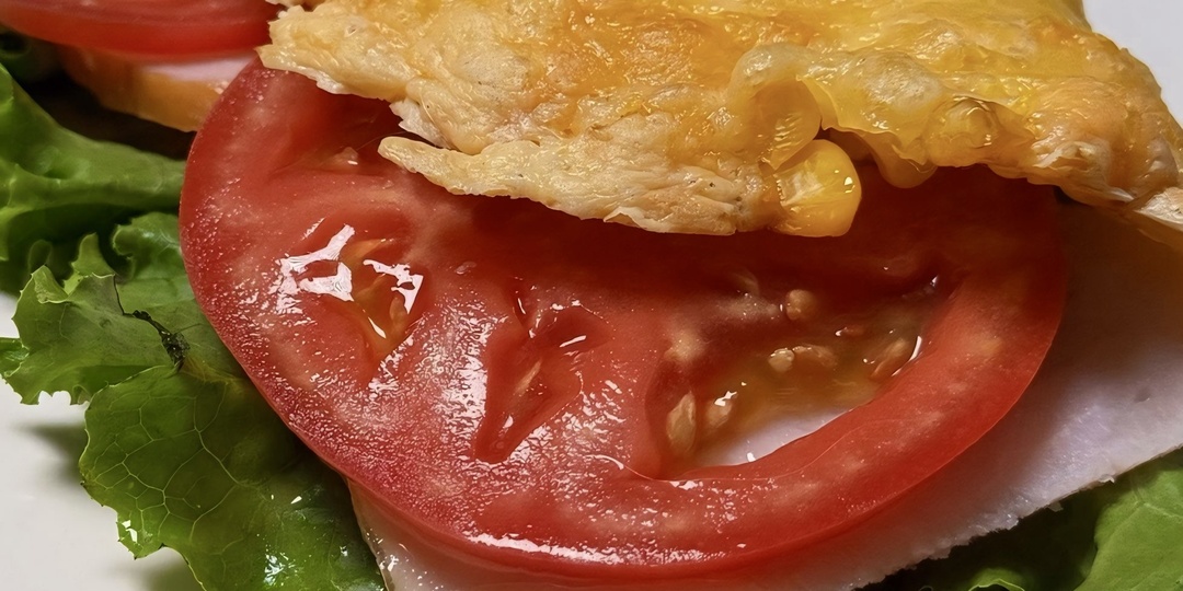 Кукурузный такос из варёной кукурузы с сыром