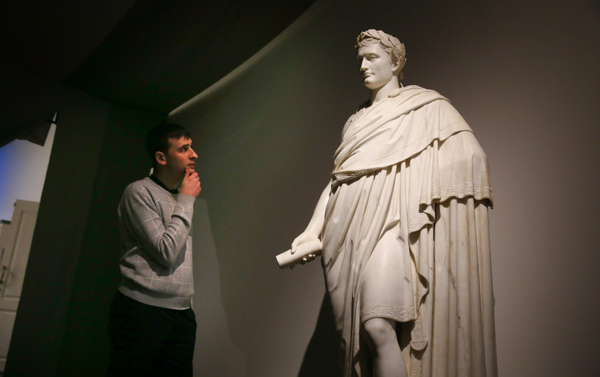 Так оно выглядело, только та была бронзовой... Работа Бартолини, та вроде бы была Шоде. Их несколько делали одинаковых.  