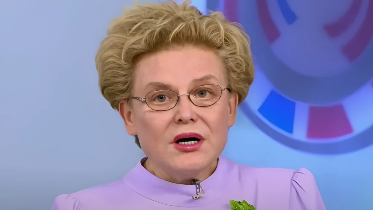 Оказывается она еще и певица!