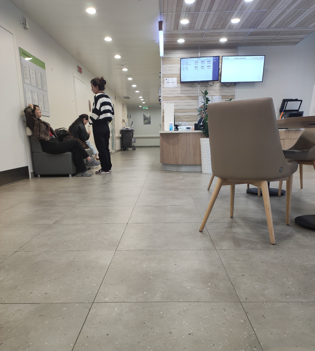 ЦАОП. Не везде и не всегда  так пустынно, конечно. Но сегодня было вот так.