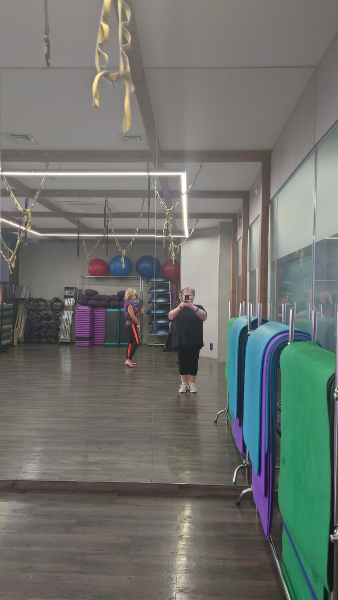 это я после функциональной тренировки и растяжки. 2 часа в зале.