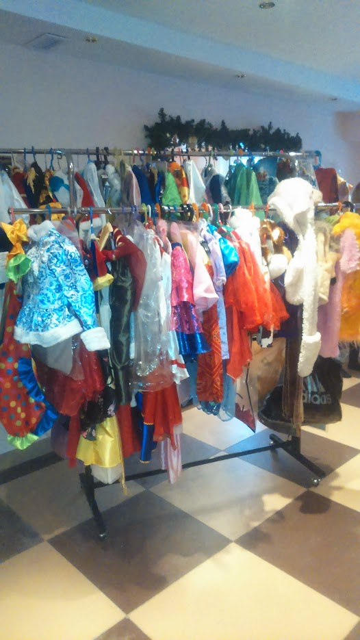 Часть проката сразу после продажи, я пришла в него как клиент:)