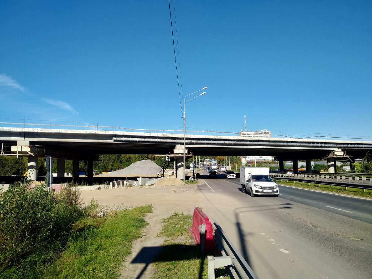 Эстакада ЮЛЫ над Егорьевским шоссе в августе 2025 года, фото автора