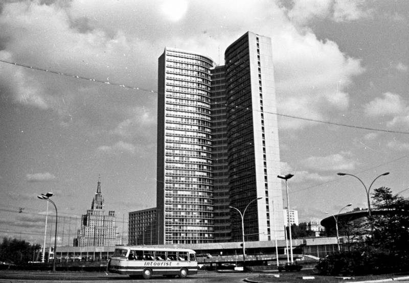 Здание СЭВ, Москва, СССР