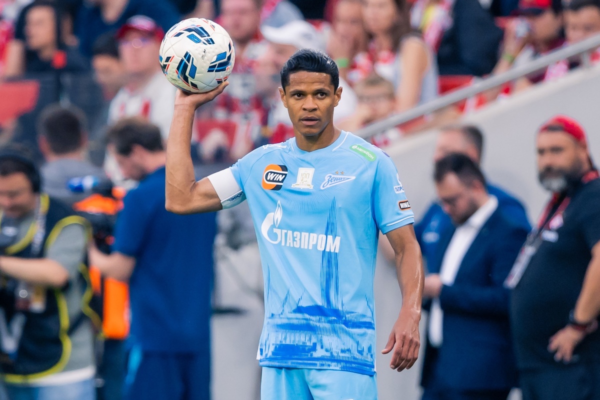     Дуглас Сантос. Фото: ФК «Зенит»