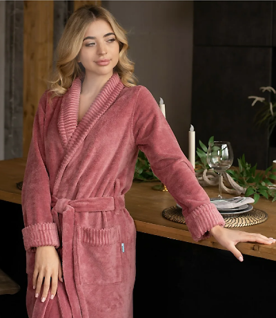 -Угадай, что там у нас?