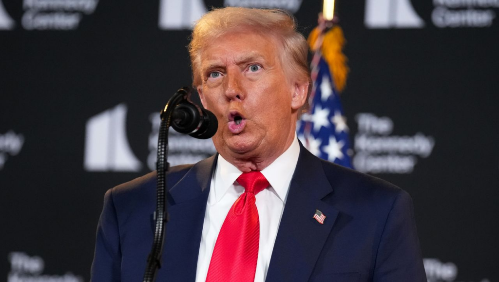    Трамп требует 10% от Intel: CEO Lip Bu Tan потратил $10 миллиардов, чтобы сохранить свою должность