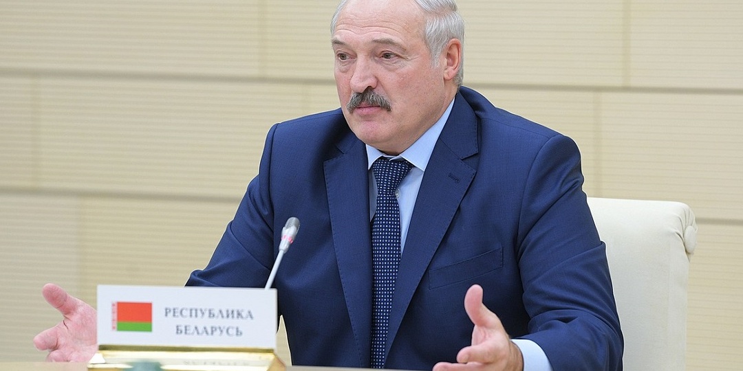 Лукашенко: благодаря «Песнярам» белорусы не смогли отказаться от всего русского