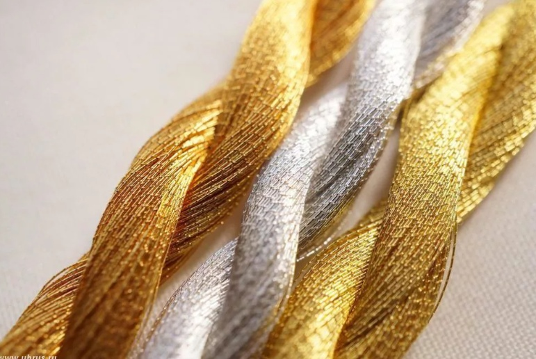 Золотная и серебряная нити