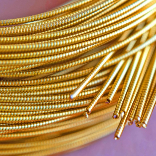 Гладкая золотная канитель