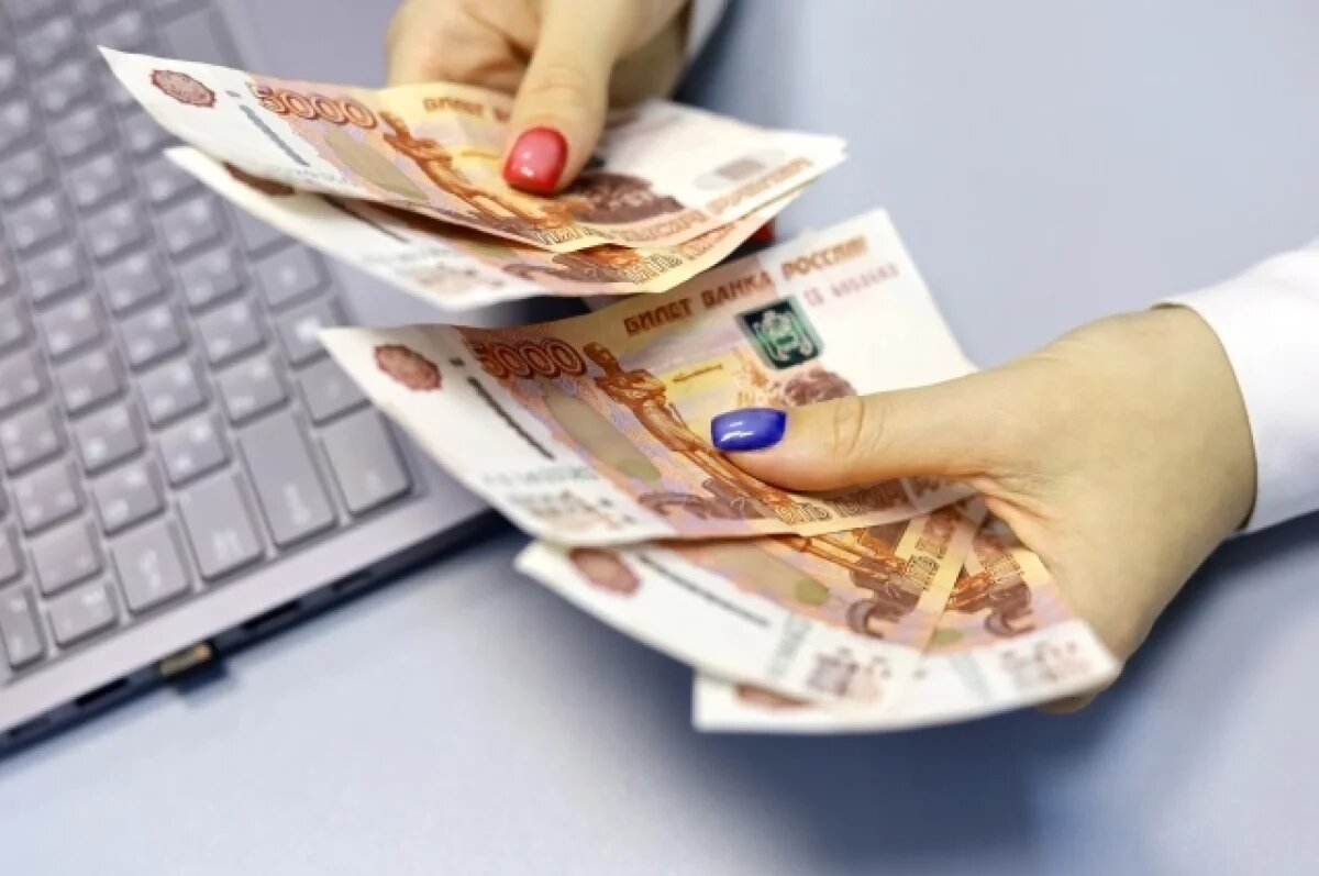    В Новосибирской области студенткам повысят пособие по беременности и родам