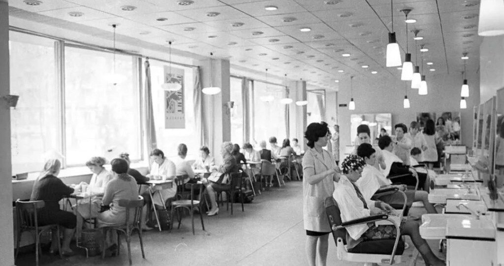 Салоны красоты в 70-х: куда ходили за красотой наши мамы и бабушки