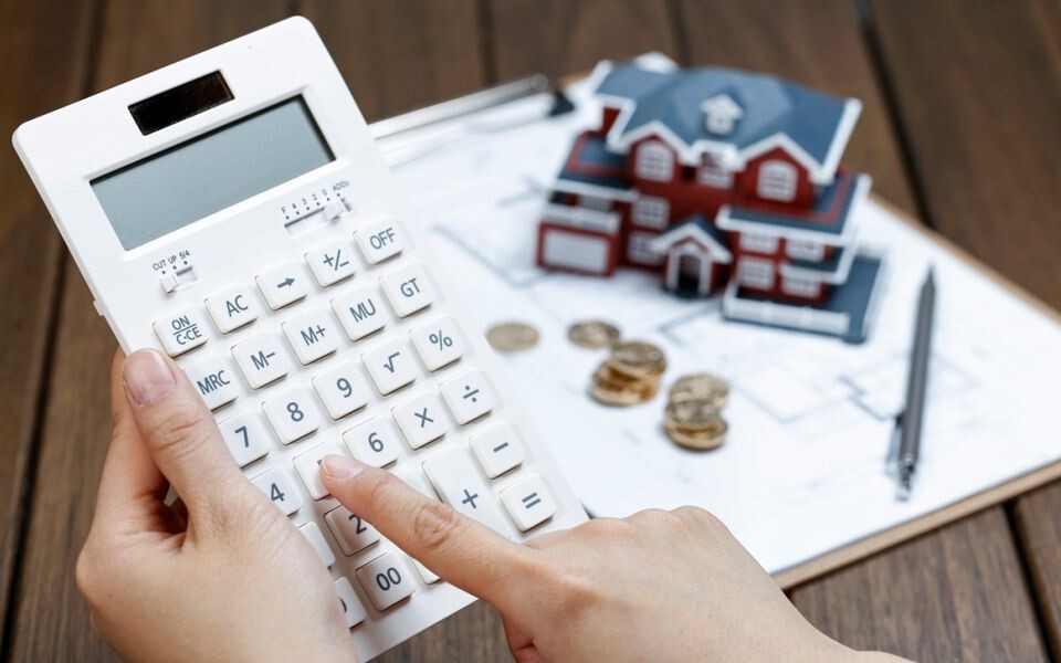    Власти озвучили параметры повышения тарифов на ЖКУ в крупнейших городах Алтайского края в 2024 году