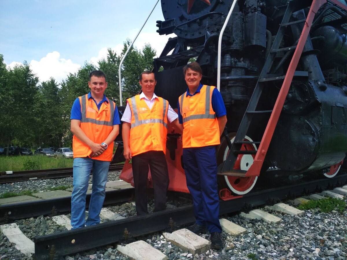 Ребята из Кировского региона. Машинист, осмотрщик вагонов, путеец.
