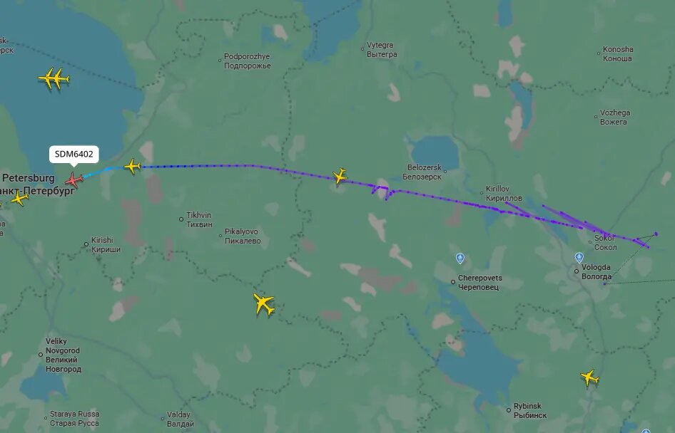    Рейс Екатеринбург — Петербург. Фото: скрин сервиса FlightRadar24