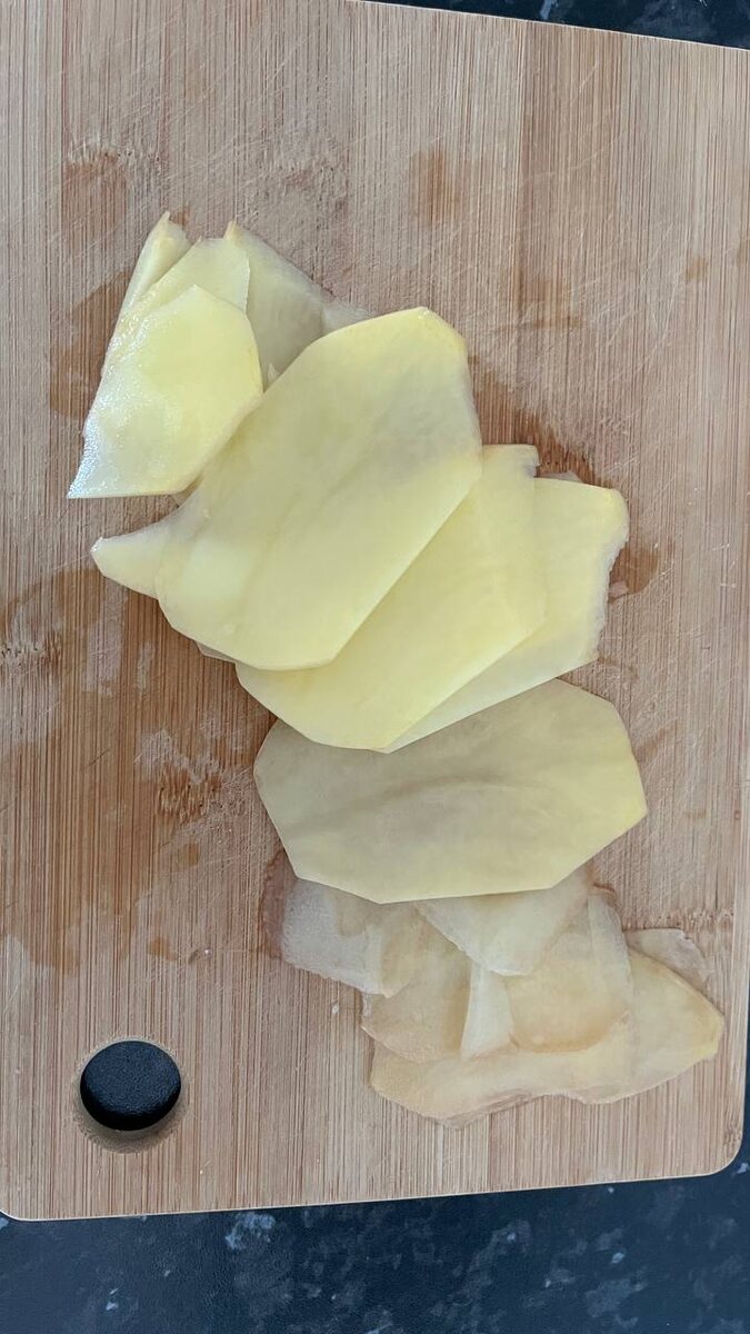 Нарезанный картофель