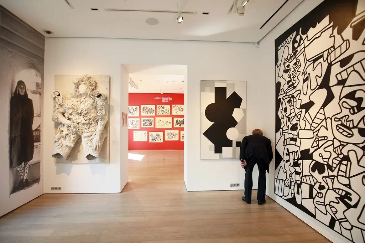 Фрагменты корпоративной коллекции Renault