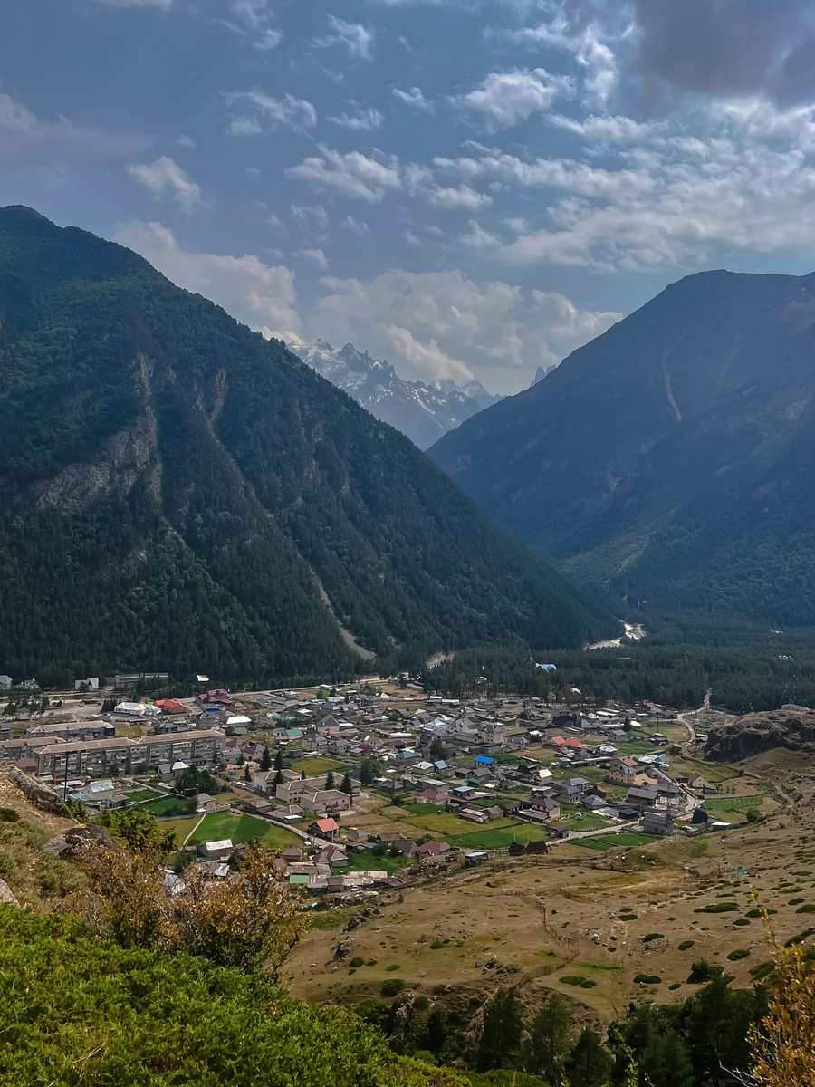 Село Эльбрус как город из Лего 