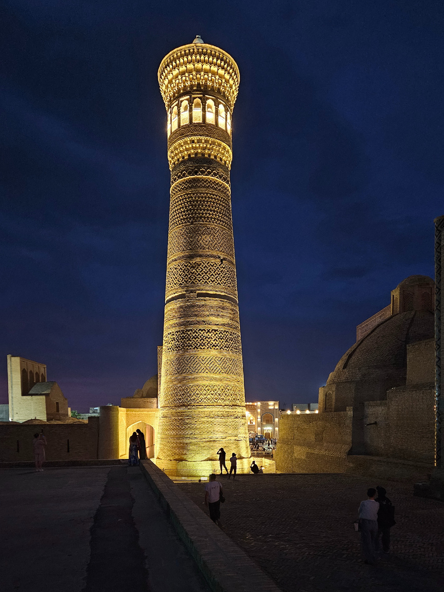 Минарет Калян 