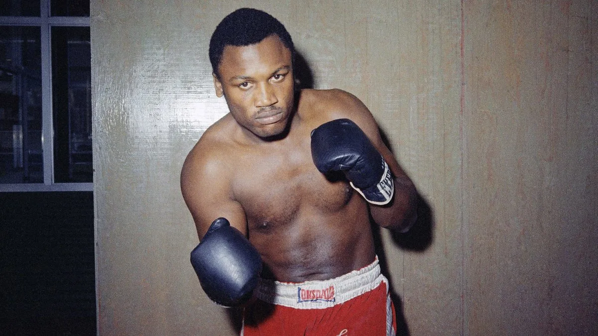 Джо Фрейзер