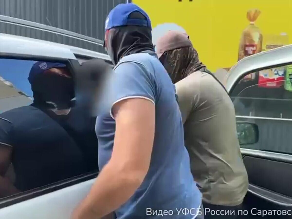    Задержание подростков, которые подожгли в августе объекты на ж/д в Саратовской области© Следком России