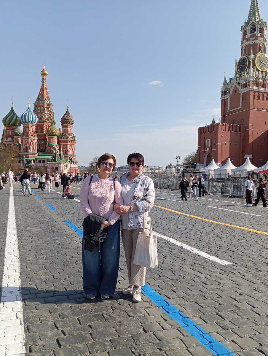 Я с Таней на Красной площади в апреле этого года. 