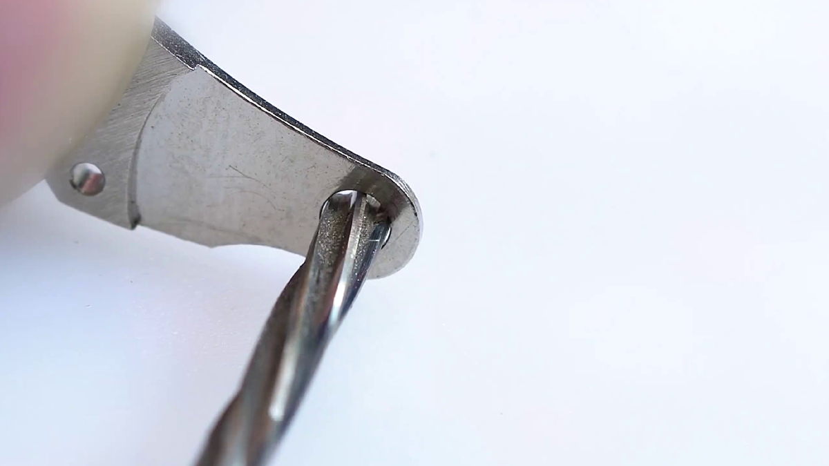 Прочистка отверстия