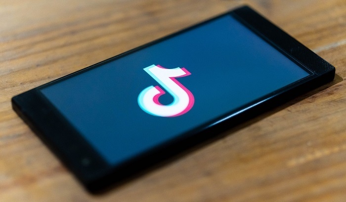    TikTok уволил сотни сотрудников и заменил их искусственным интеллектом