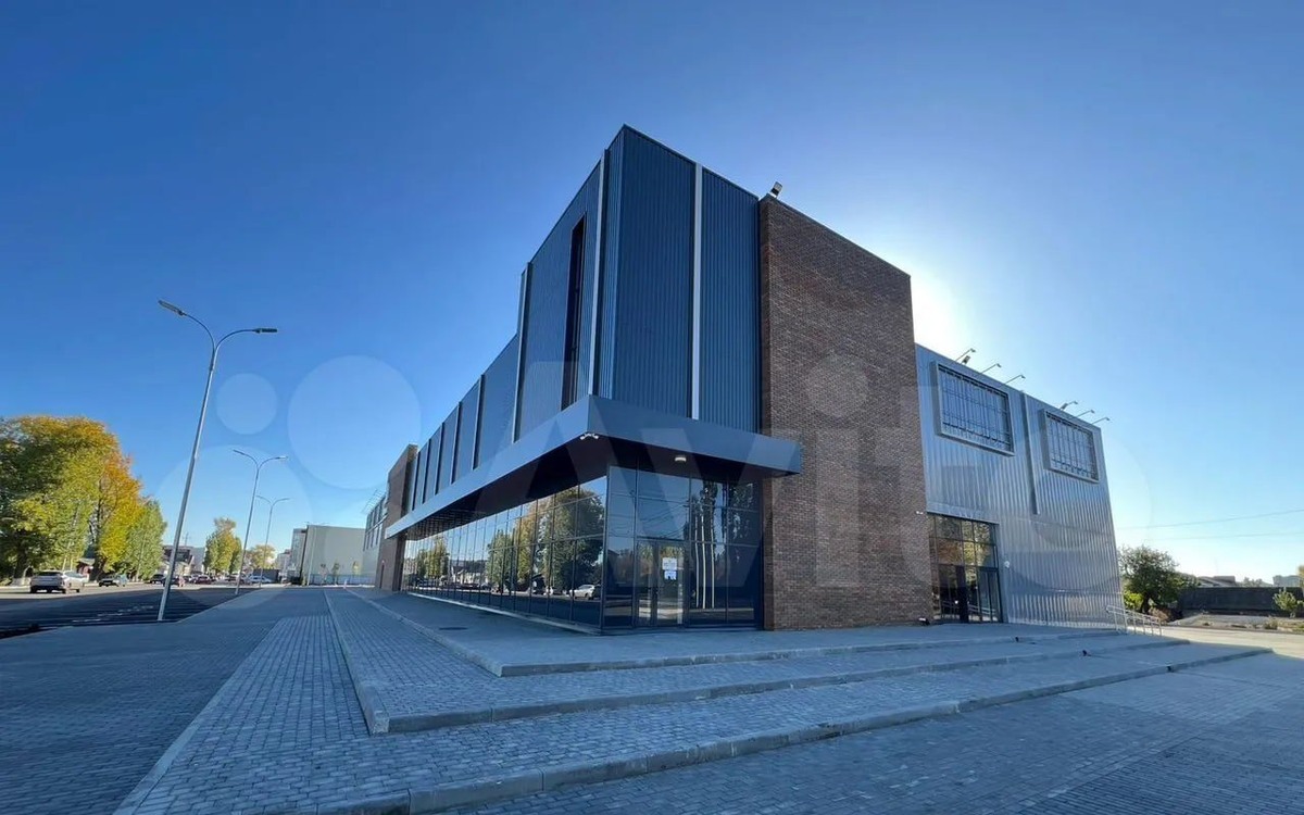    В Боброве выставлен на продажу торговый центр за 420 млн рублей Фото: «Авито»