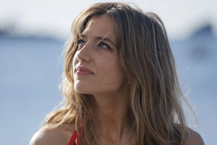 Листайте кадры.