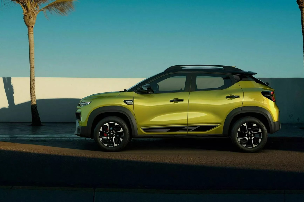 Вид сбоку на обновленный кроссовер