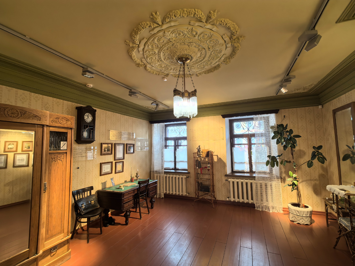 Мемориальная комната, где родился режисер