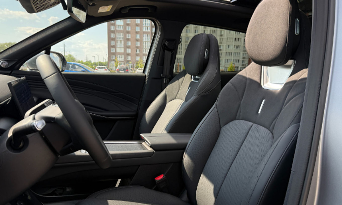 Салон Omoda C7: когда думаешь, что попал не в машину, а в будущее.