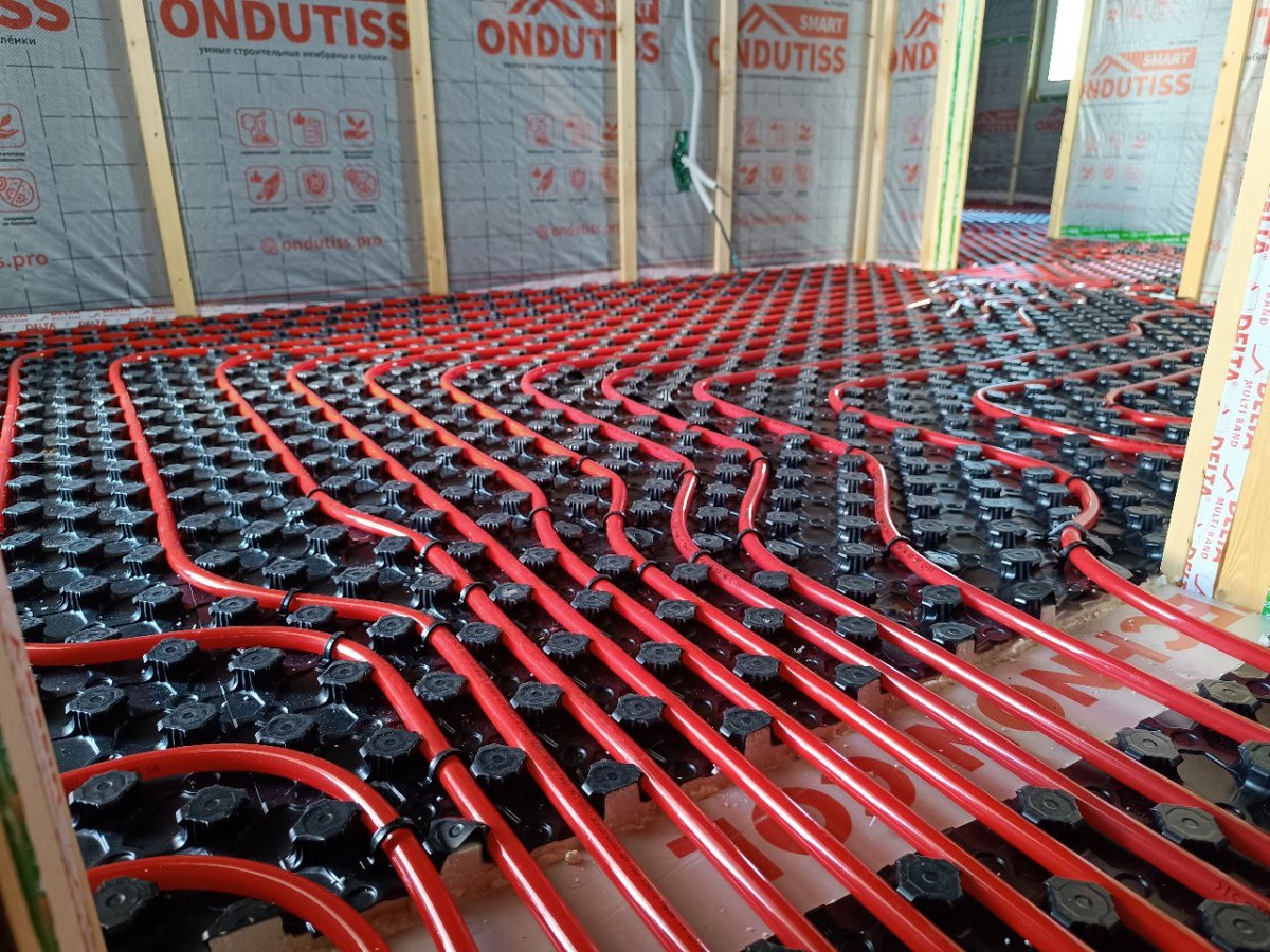 Водяной теплый пол в загородном доме