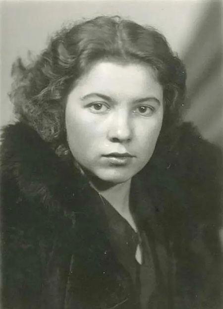 Раиса Максимовна в молодости