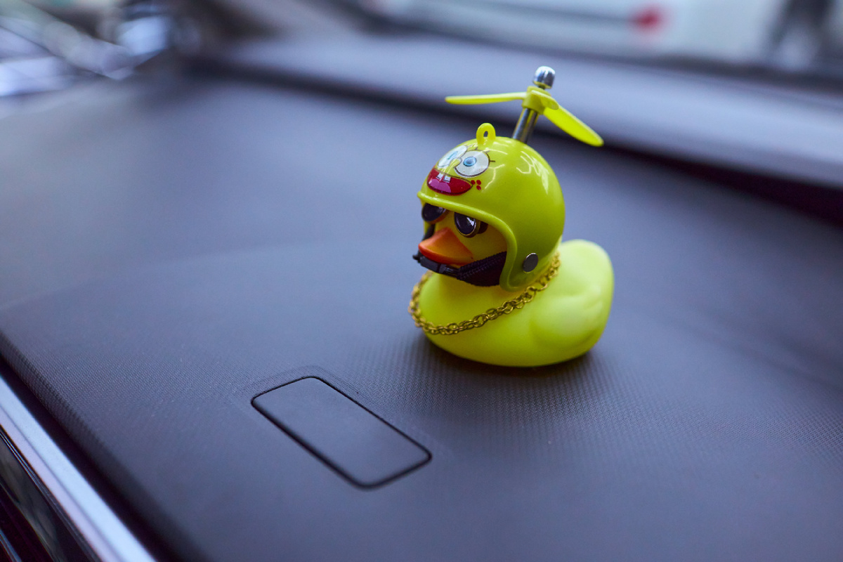 Источник фото: https://custom-heroes.ru/raboty/vid-uslugi/avtozvuk/honda-stepwgn-5-novaya-multimedia-i-udobstvo-dlya-vsey-semi/