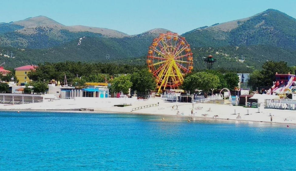 Вид на Кабардинку