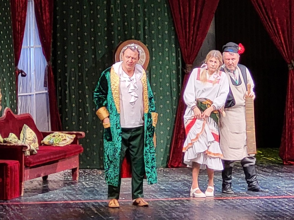 Примерно за 15 минут до конца первого акта спектакль пришлось прервать. Фото: предоставлено Еленой Альмалибре.