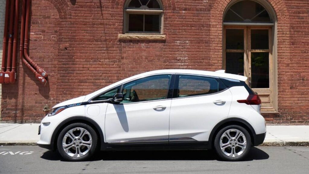    Проблемы с батареями Chevrolet Bolt: экономия или риск? (источник изображения) News Express Team