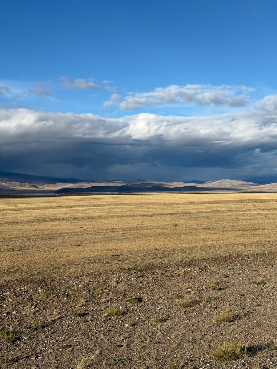 Алтай. Дорога в Ташанту на границу с Монголией. Ходим-едем