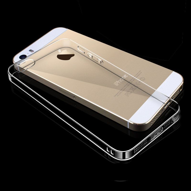 Прозрачный силиконовый чехол на iPhone 5s, минимальная защита и простота.